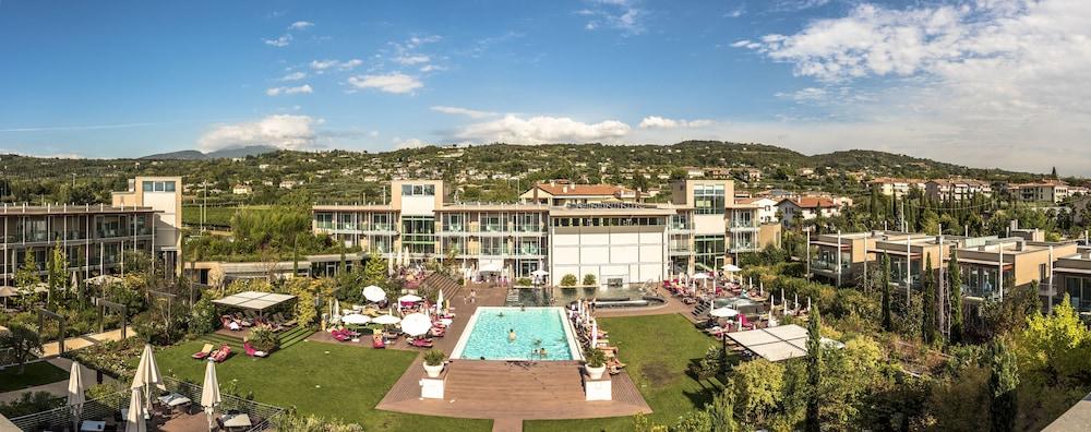 Aqualux Hotel Spa Suite & Terme Бардолино Экстерьер фото